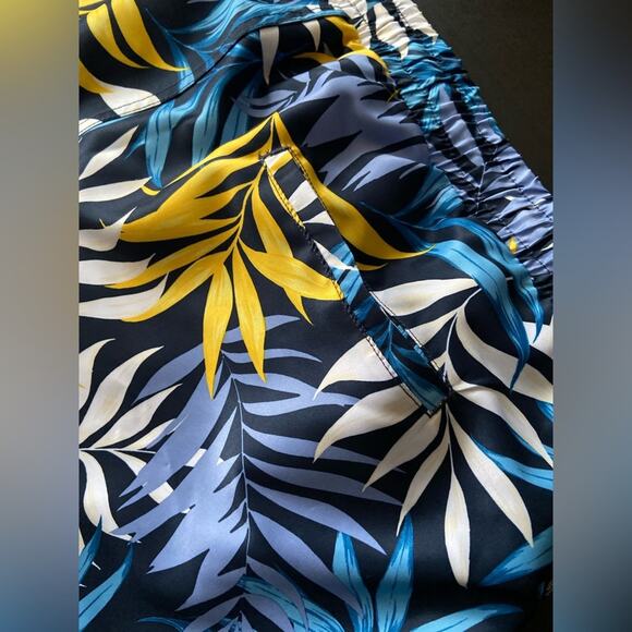 INC INTERNATIONAL CONCEPTS Navy Floral Swim Trunks Mens sz XXL (NWT) - Picture 6 of 8